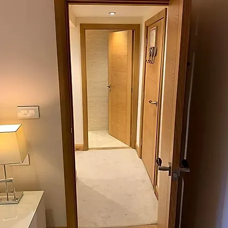 Du Hotel